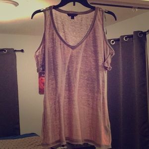 Rock & Republic Cold Shoulder Tee